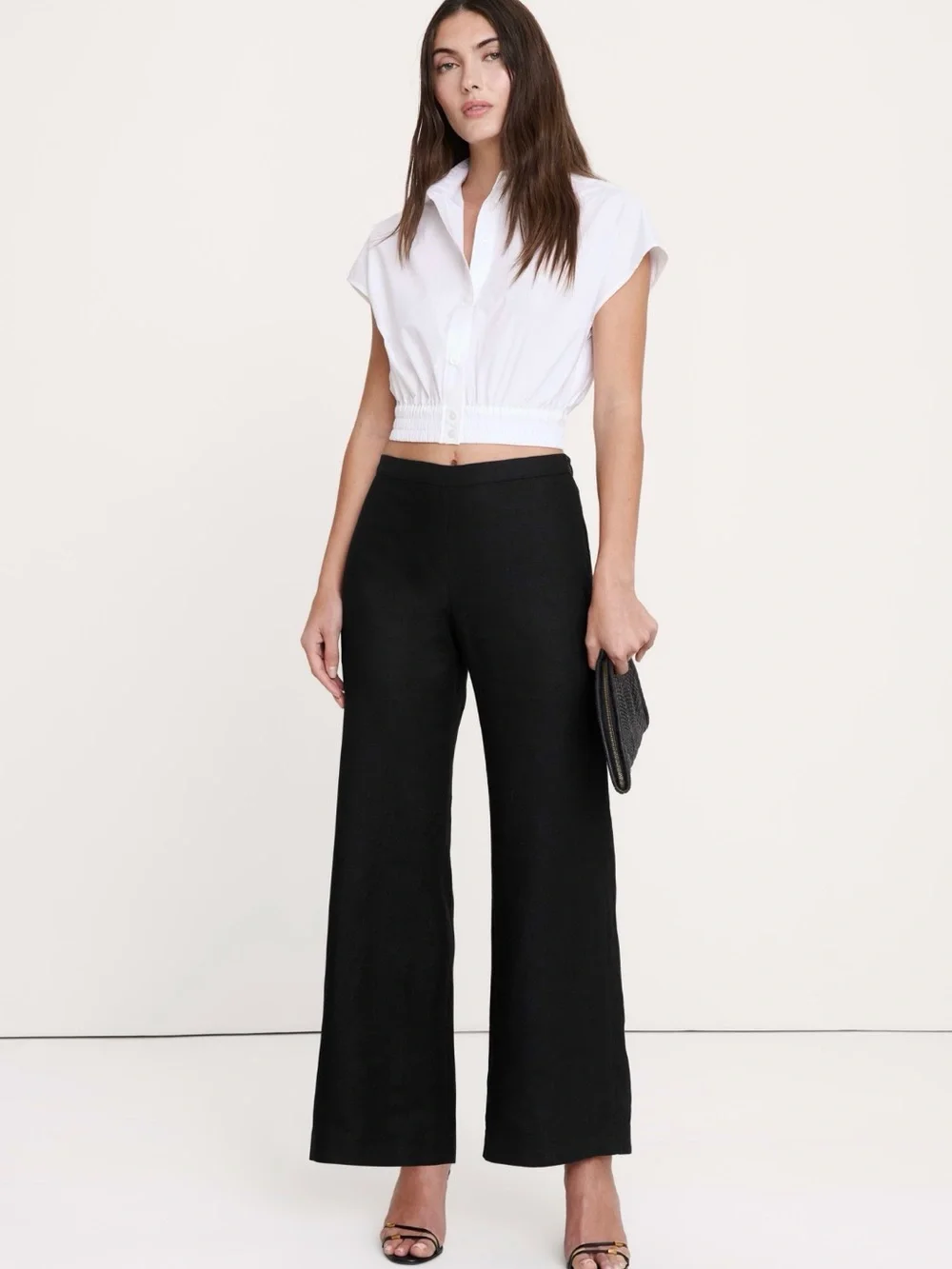 Banana Republic Mid Rise Flare Linen Ankle Pant.  10.long.  Black
